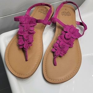 Cute fuchsia flower sandals w/ankle strap like new